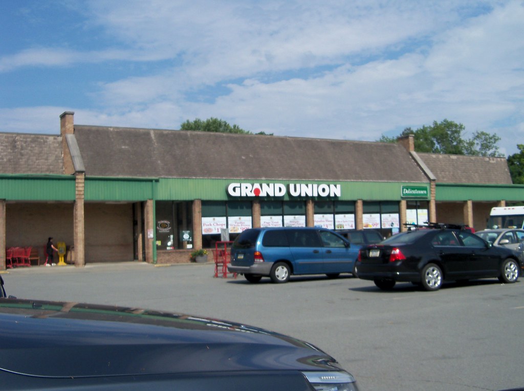 Grand Union Milford, PA 501 W. Harford St; is still open… Flickr