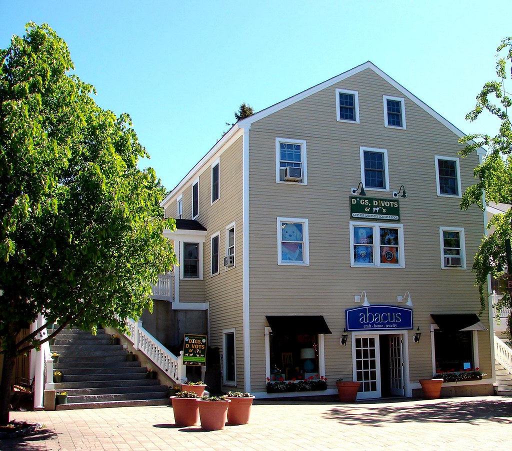 Shopping in Kennebunkport, Maine Shopping in Kennebunkport… Flickr