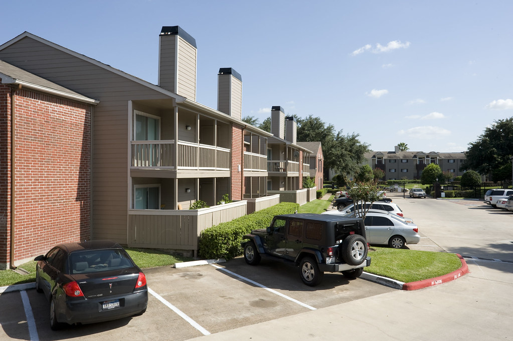 Richmond Green Richmond Green Apartments 9940 Richmond Ave… Flickr