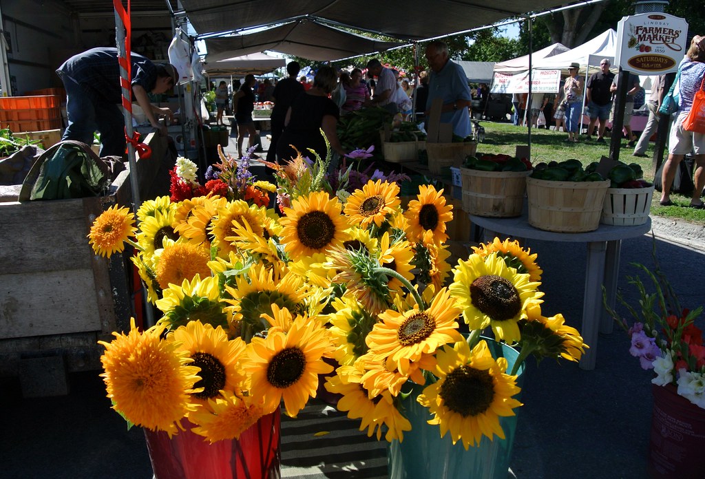 Lindsay Farmers' Market RichardBH Flickr