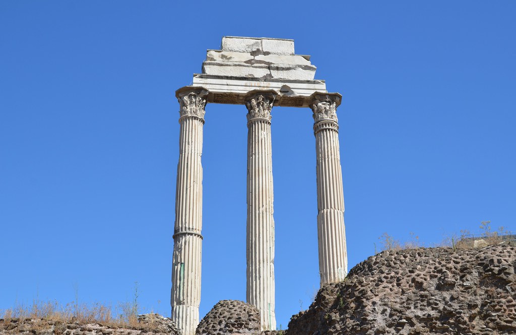 Corinthian columns of the Temple of Castor and Pollux as r… Flickr