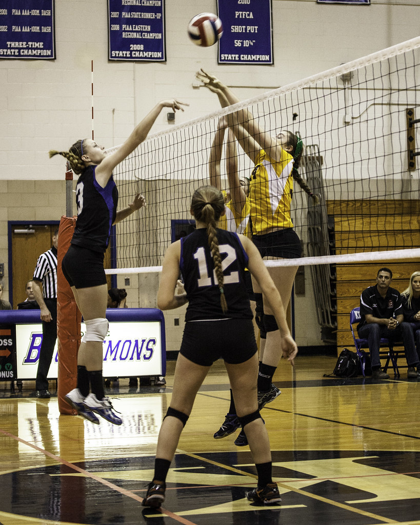 _MG_3108 Square HS Volleyball Sue Gardiner Flickr