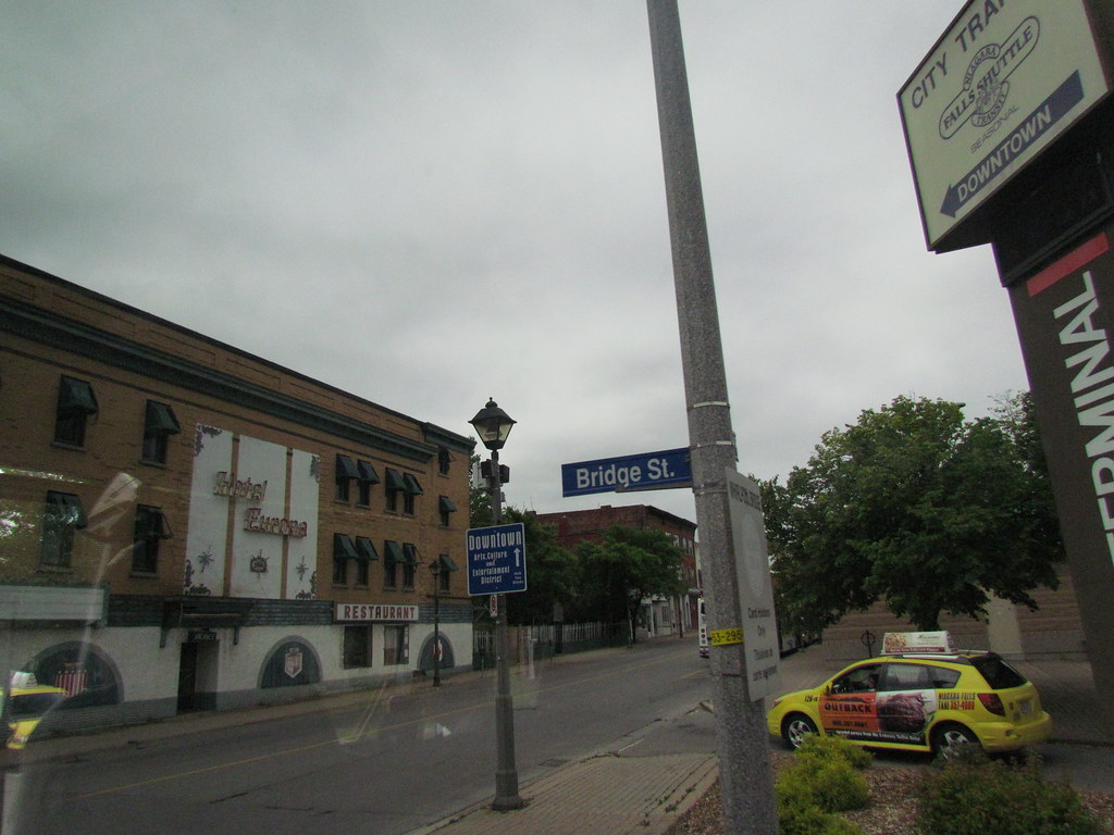 IMG_0420 Niagara Falls Bus Terminal Andy Nystrom Flickr