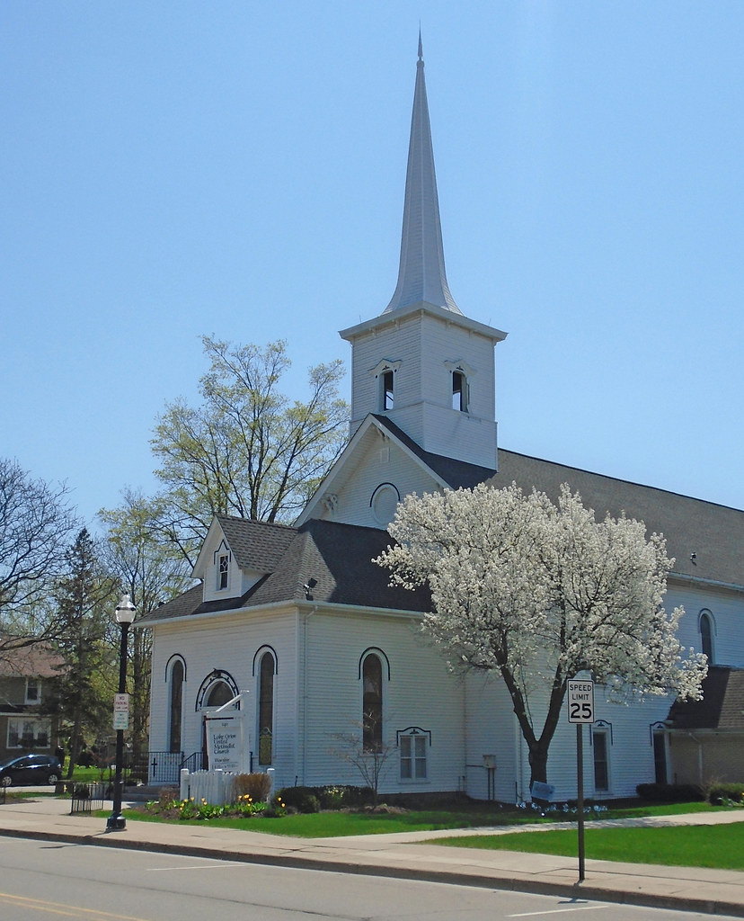 Lake Orion United Methodist Church Nice spring day in Lake… Flickr