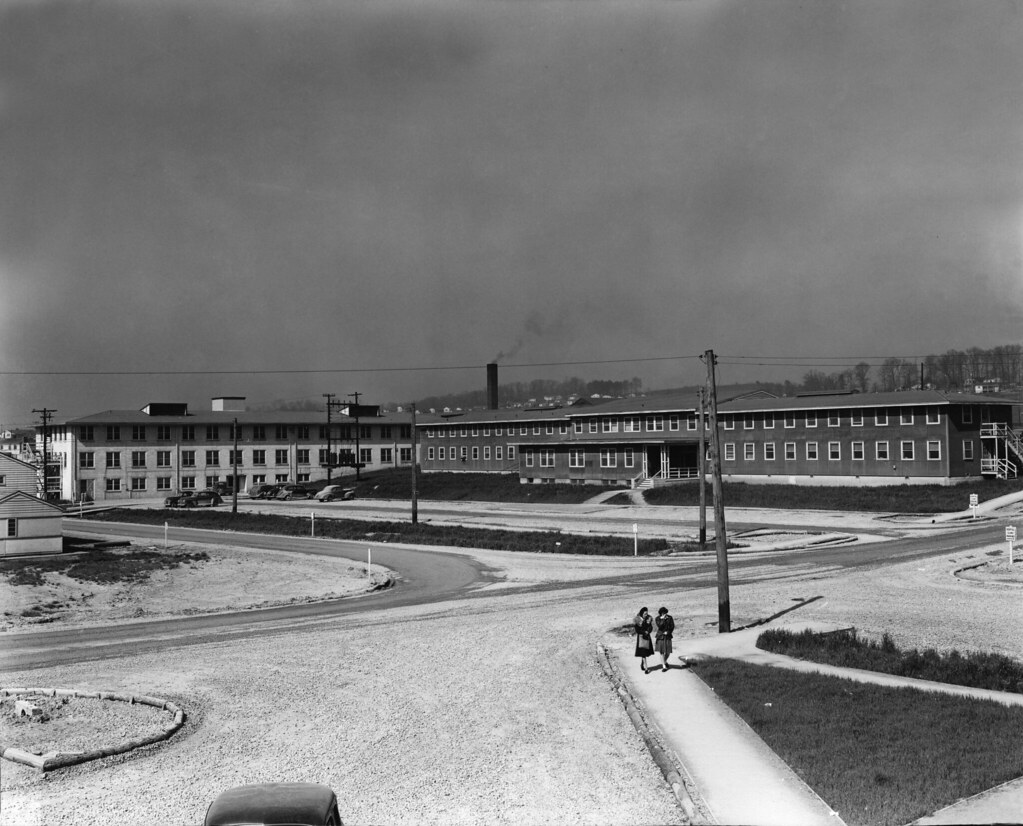 C.E.W. Hospital Oak Ridge S30 DOE photo by Ed Westcott 19… Flickr