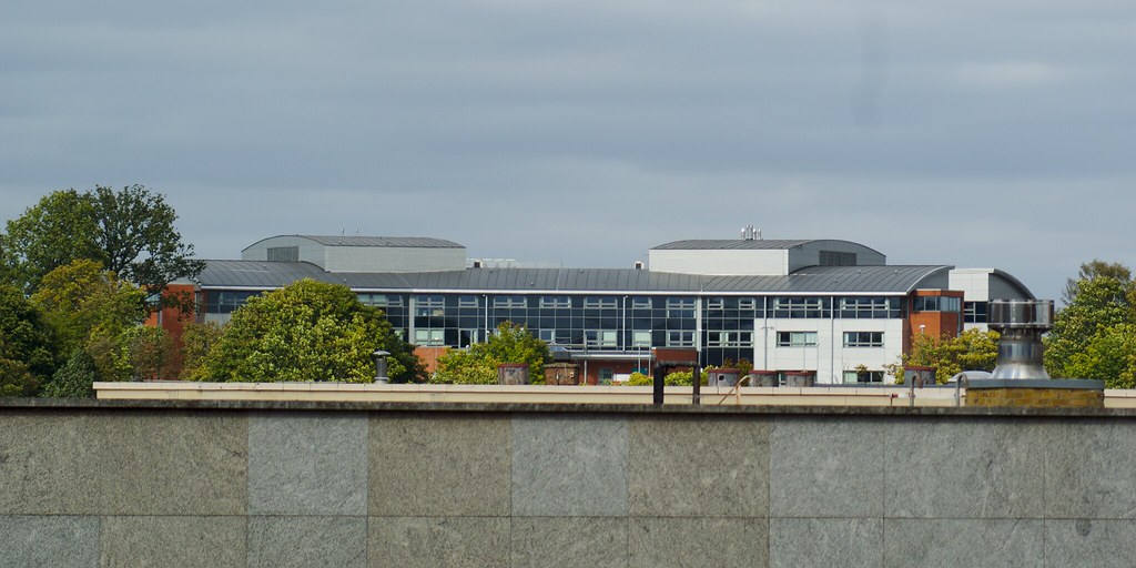 Aldershot Centre for Health Taken from the Wellington Cent… Flickr