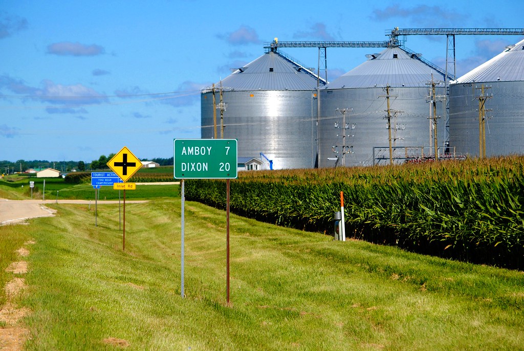 7 Miles to Amboy, Illinois US52 & Inlet Rd. Sublette, Ill… Flickr