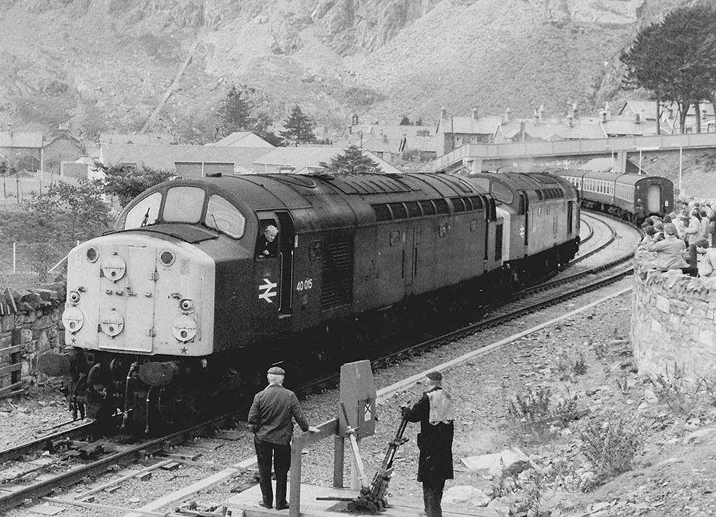 40015/40155 at Blaenau Ffestiniog 5/8/84 A BRSA Special fr… Flickr