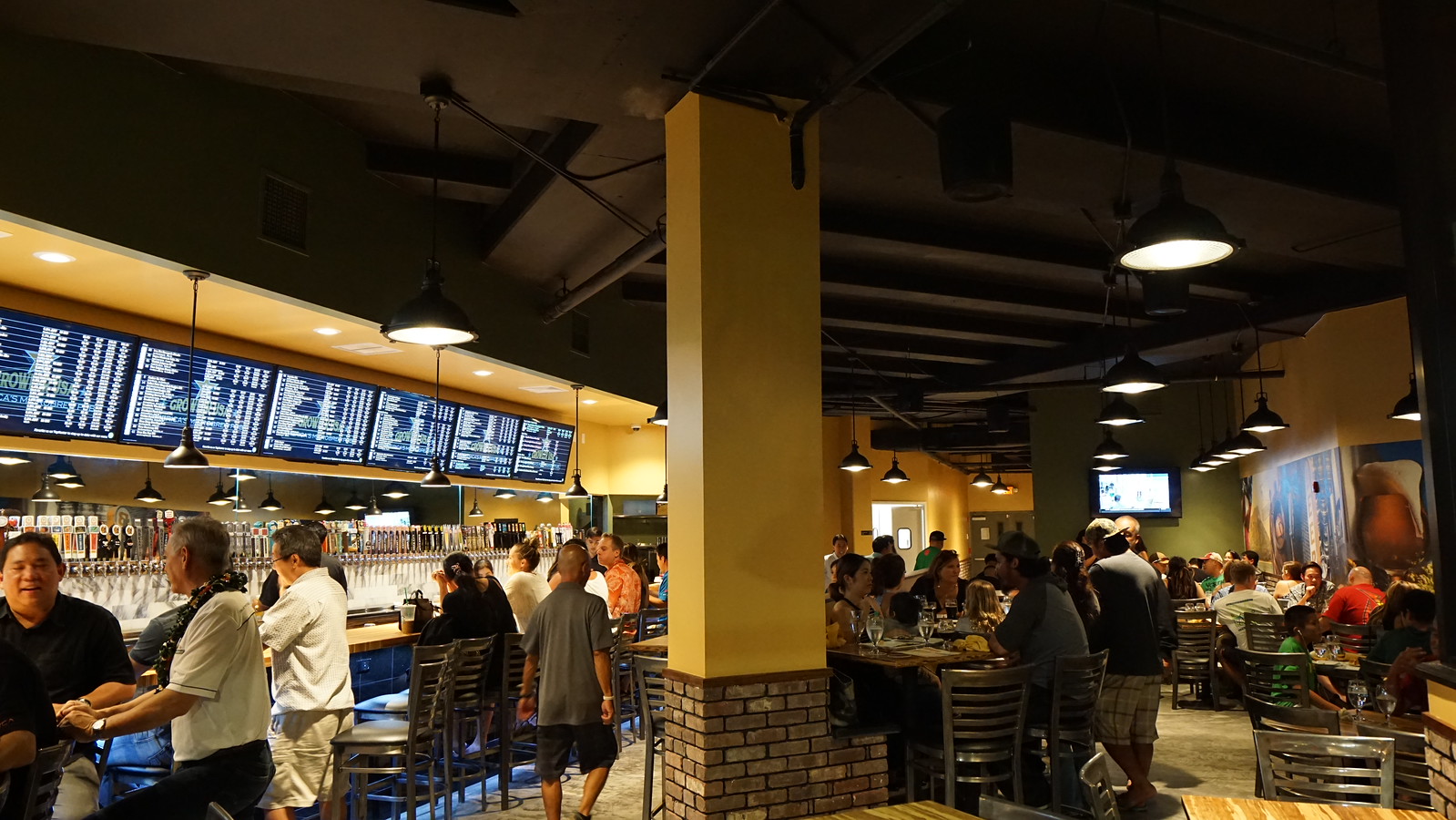 Growler USA in Honolulu Flickr