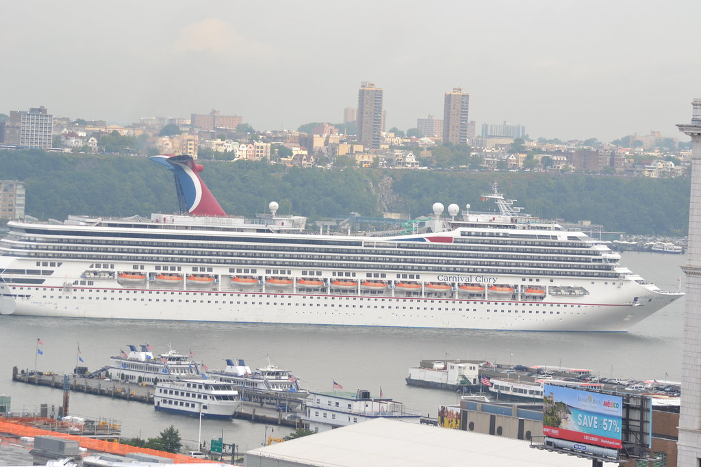 Carnival Glory Cruise Ship pulling into the New York City … Flickr