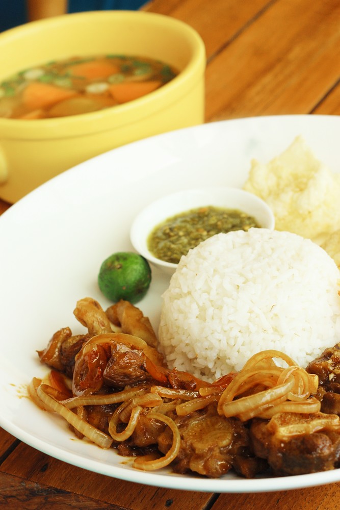 Sop Buntut by Majahouse, Bandung Dias Asilatiningsih Flickr