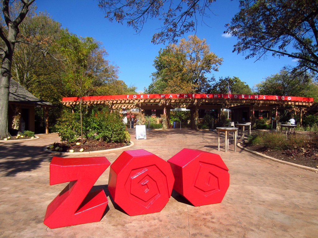 Fort Wayne Children's Zoo Main Entrance vik Flickr