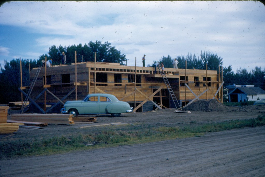 Custer Apartments Two more of the Custer Apartments under … Flickr
