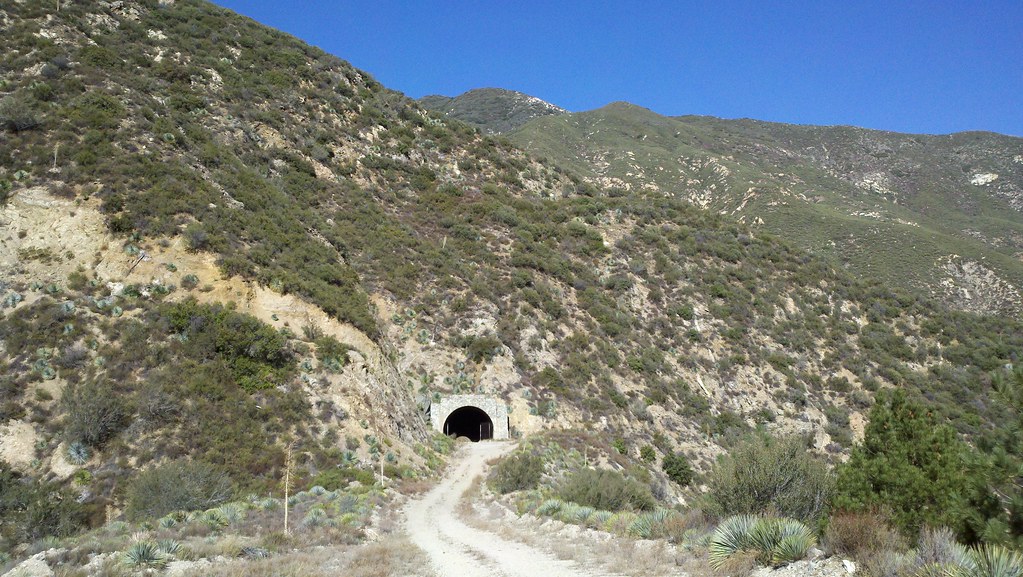 20120110_112305_31 Tunnels on Shoemaker Canyon Road, E… Flickr