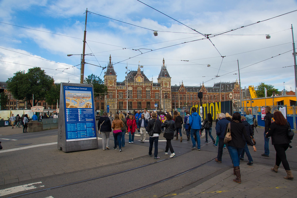 Amsterdam Taken at Latitude/Longitude52.377298/4.898455. … Flickr