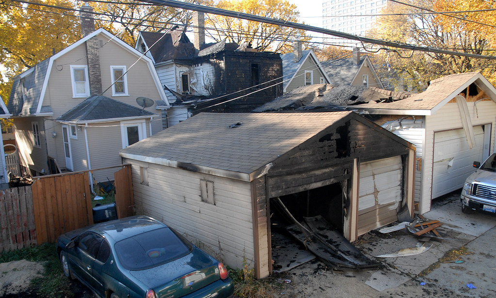 House/Garage Fire at 245/247 Morley Avenue in Winnipeg O… Flickr