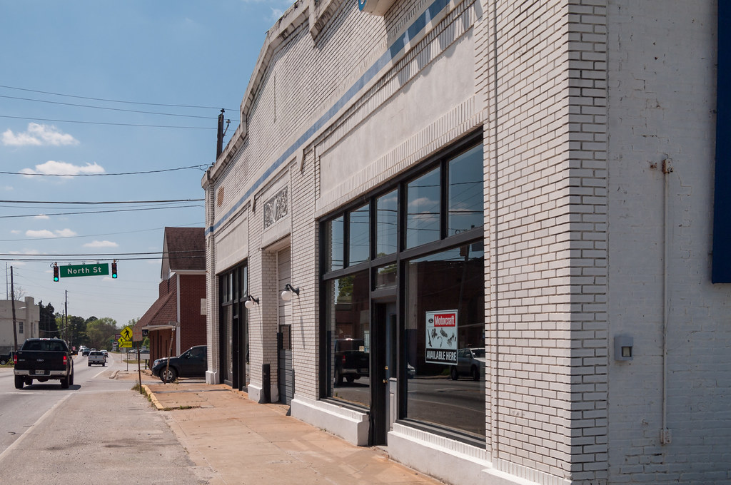 Cook Building in which former car dealership was located i… Flickr