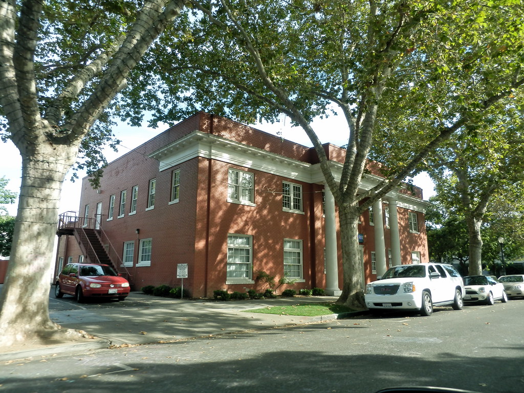 former Miller, Skelton & Herberger Funeral Home 1015 20t… Flickr