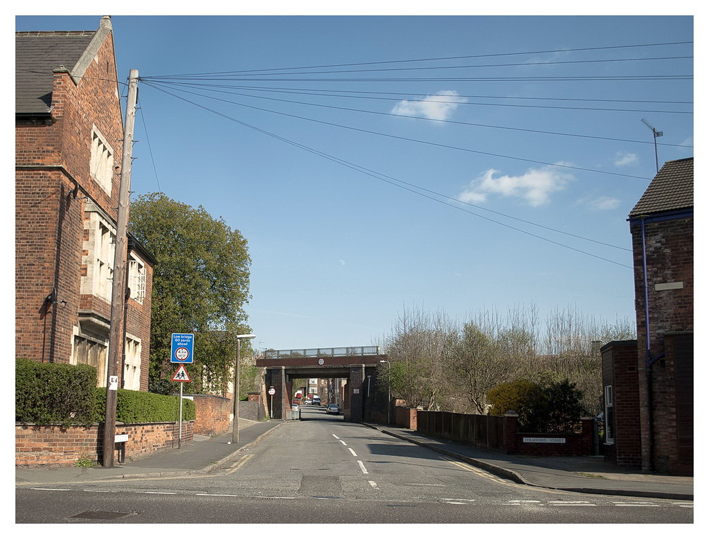 Strafford Street, Gainsborough Strafford Street on a warm … Flickr