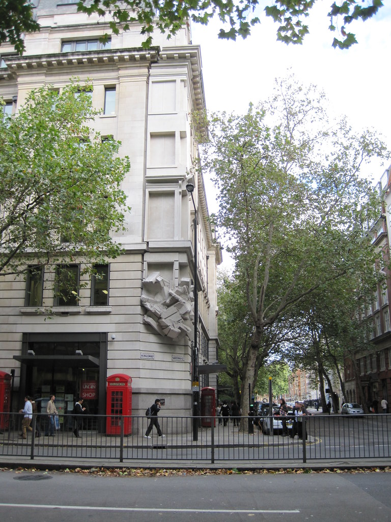 Corner of Kingsway and Sardinia Street IMG_3776 After arri… Flickr