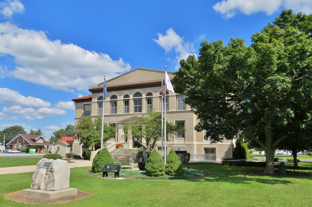 Newton County Courthouse, Kentland, IN IMG_0091_NewtonCty Max Hank Flickr