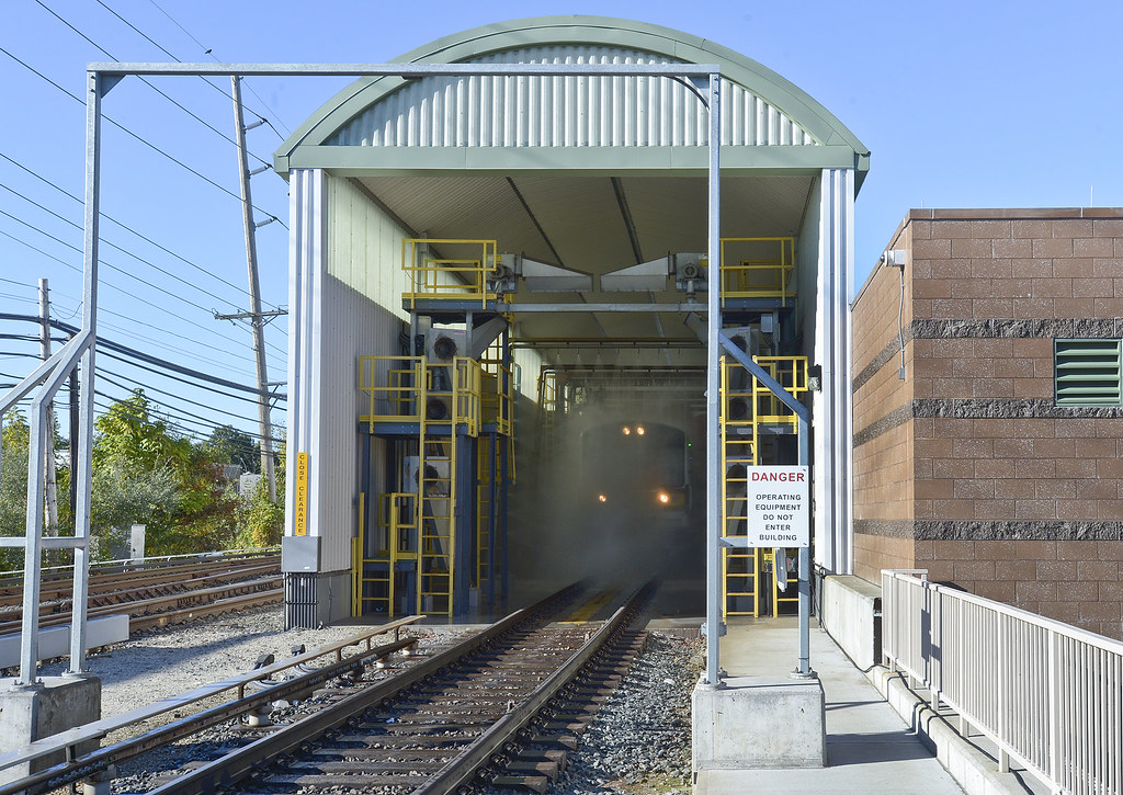 Flickriver Photoset 'Babylon LIRR Train Car Wash' by MTAPhotos