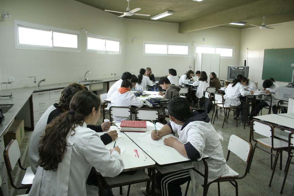 Students in rural areas of Argentina School students benef… Flickr