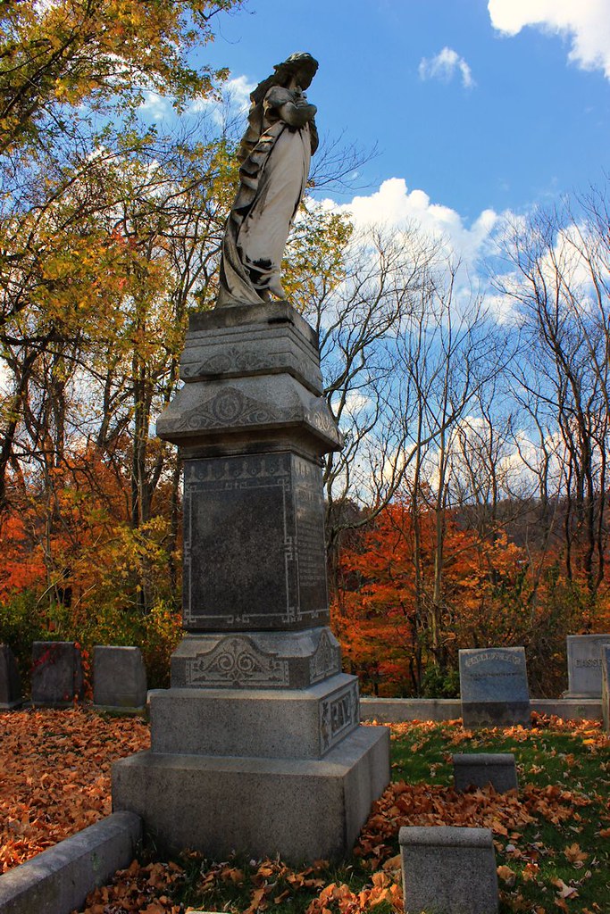 Fall at Oak Grove Cemetery Oak Grove Cemetery, Flickr
