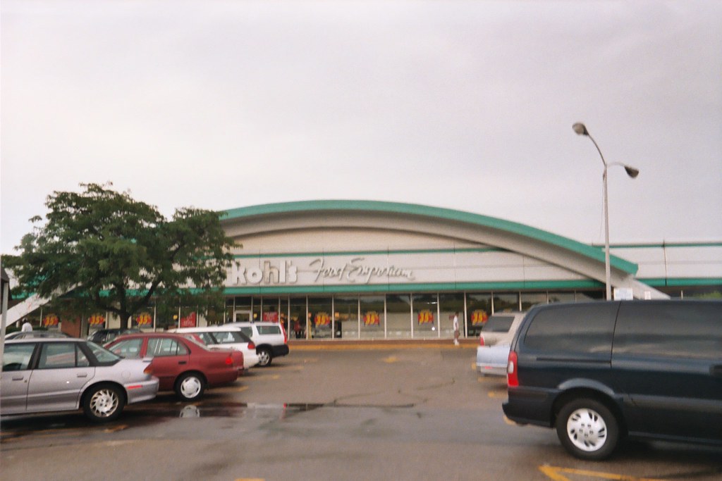Kohl's Food Emporium™ "Bayshore Mall" 5656 N. Port Washing… Flickr