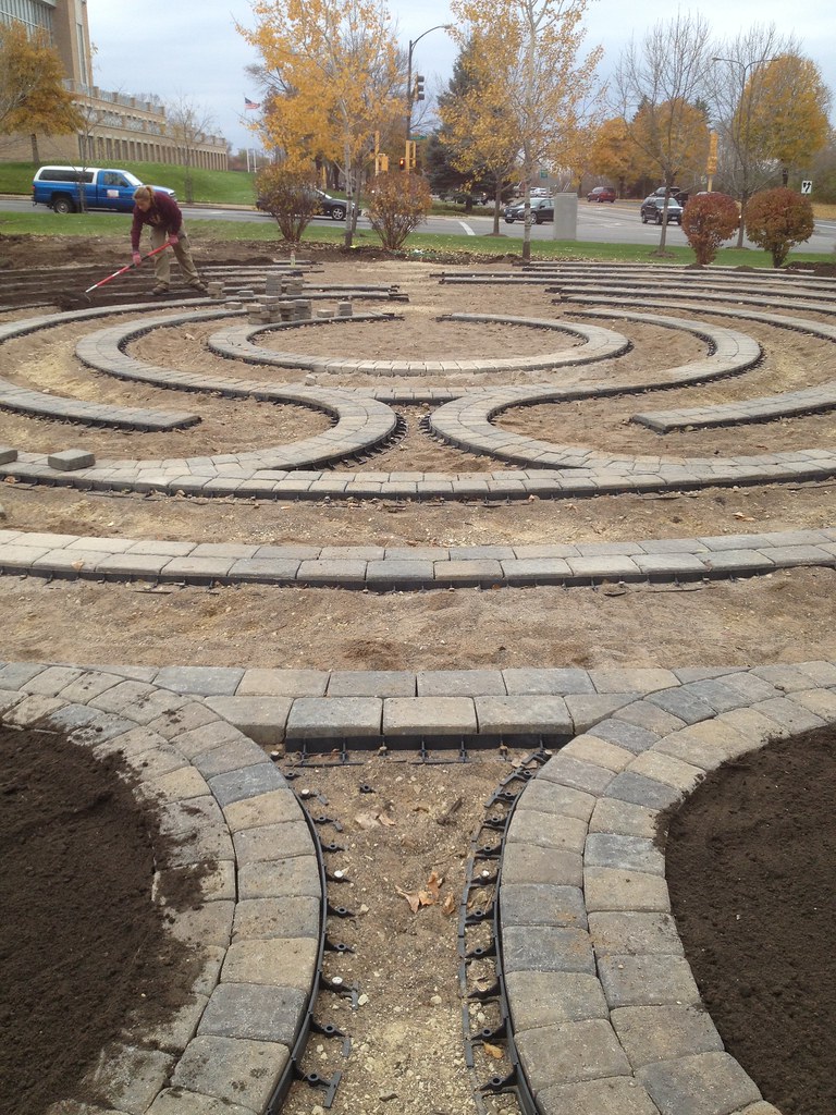 Labyrintheighth day of work View toward the labyrinth en… Flickr
