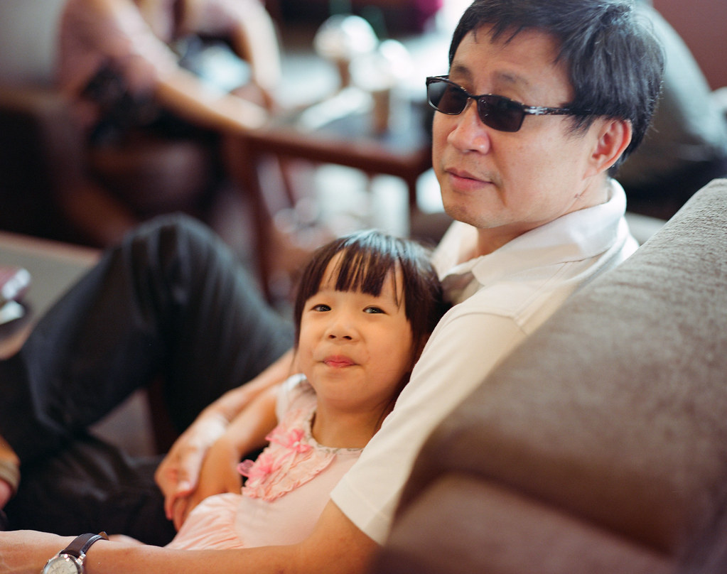 Grandfather & mina PENTAX 67II‧SMC TAKUMAR105mm f2.4‧Fujic… Flickr