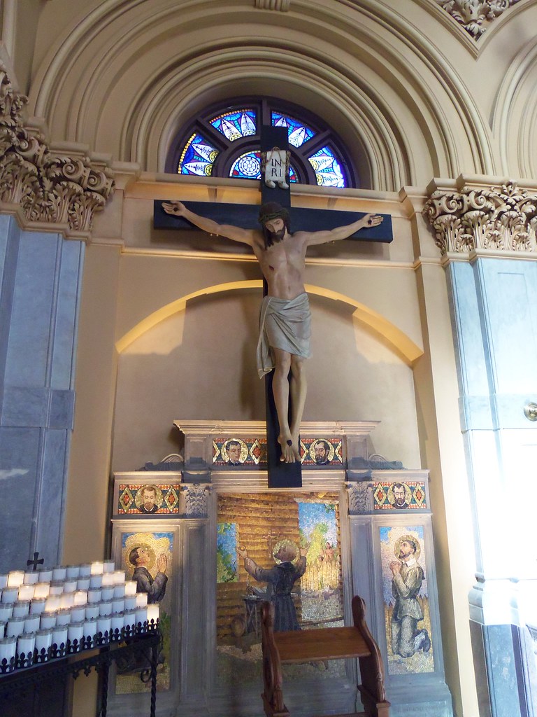 St. Francis Xavier, New York City The CRUCIFIX, a later ad… Flickr