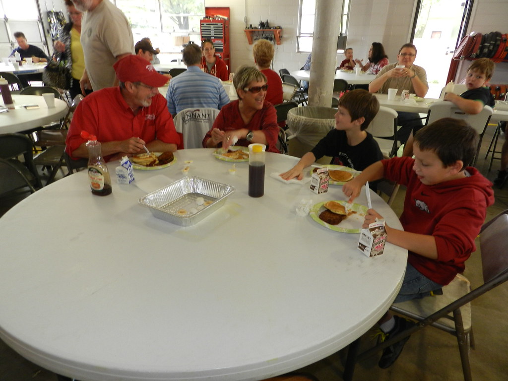 DSCN3847Mayor Lioneld Jordan City Clerk Aubrey Shepherd Flickr