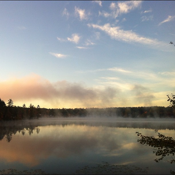 Early morning fog on Little Island Pond, Pelham, NH, USA Flickr