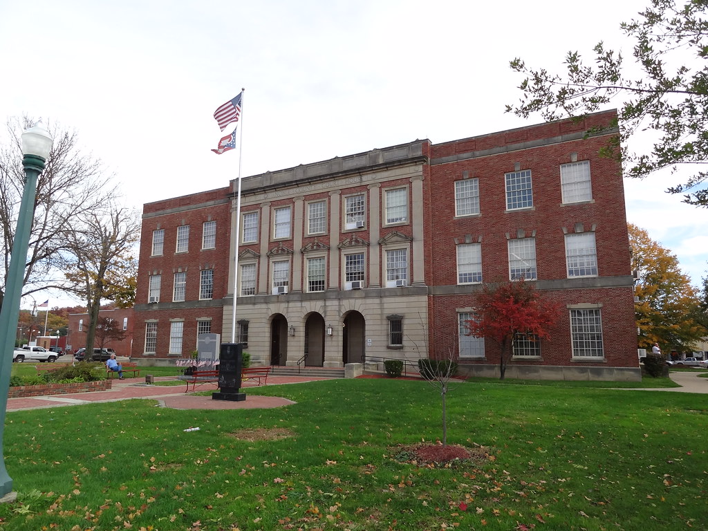 Noble County courthouse, Caldwell, Ohio Bill Eichelberger Flickr