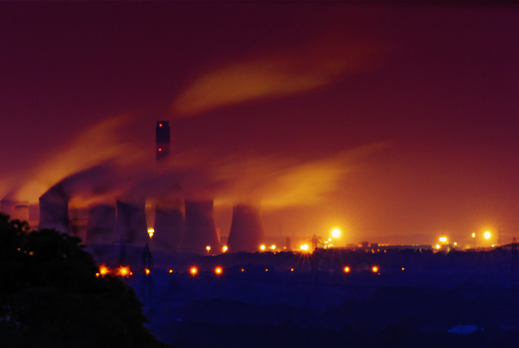 Burning the midnight...coal Drax power station in Yorkshir… Flickr