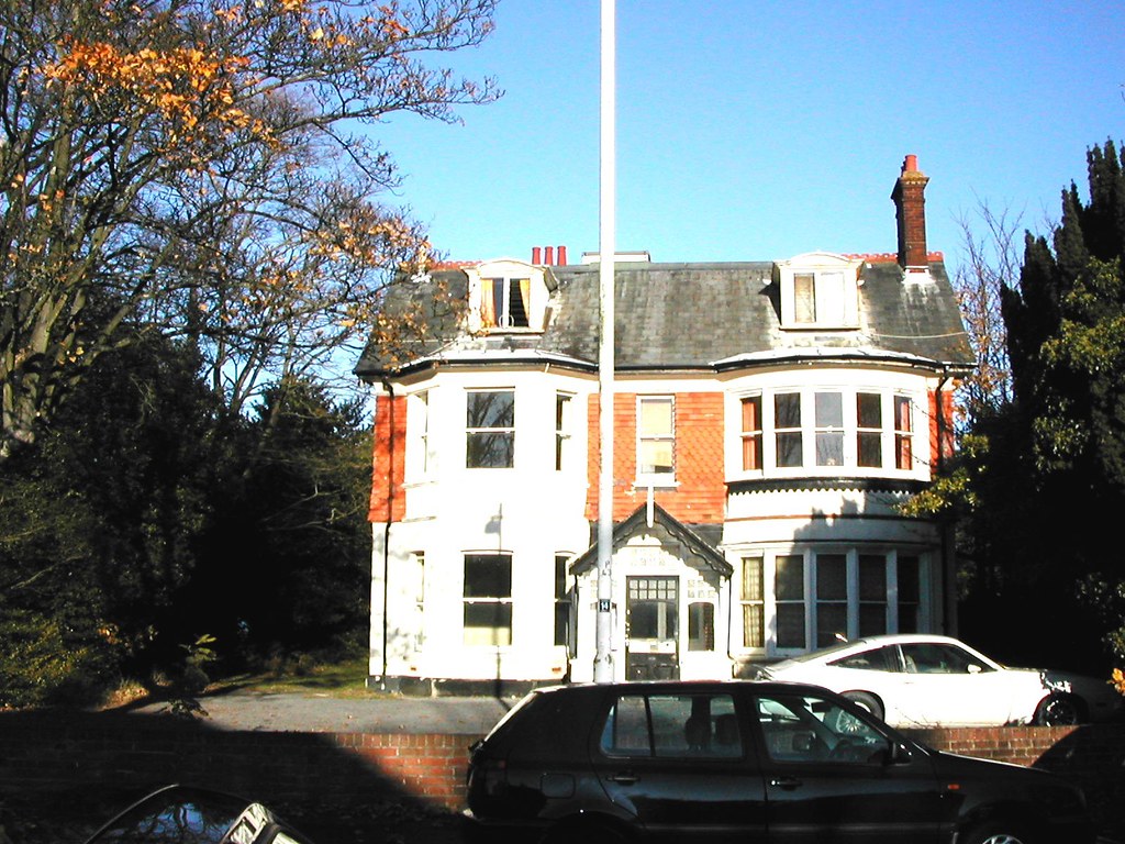 37 PORTCHESTER RD. BOURNEMOUTH. DORSET. NOVEMBER 2003 Flickr