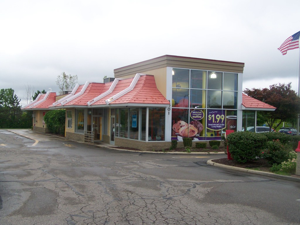 101_0578 3001 Lohr Road,Ann Arbor,Michigan ncokecan Flickr