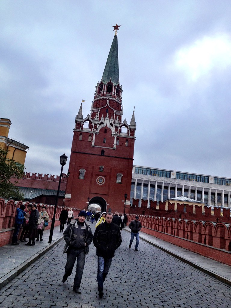 Tour inside the Kremlin Tour inside the Kremlin Moscow, Ru… Flickr