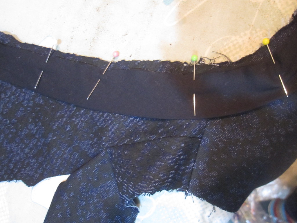 Bias Tape to Finish Neckline sewyerown Flickr