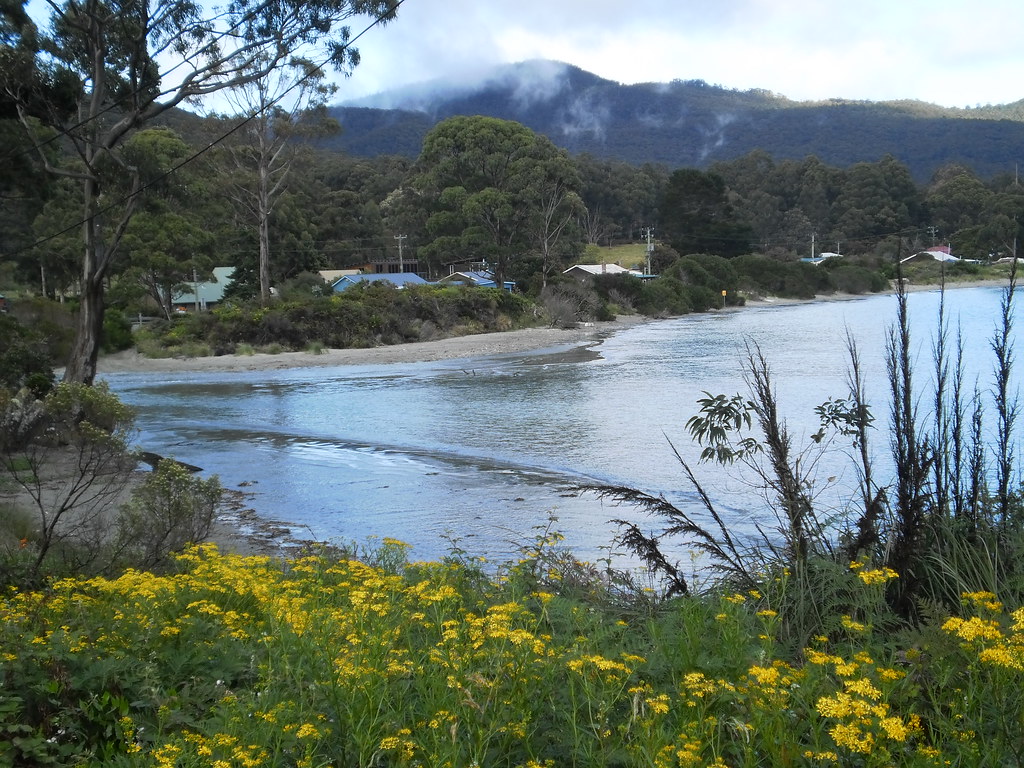 High tide at Adventure Bay Bruny Island TAS 7150, with tid… Flickr