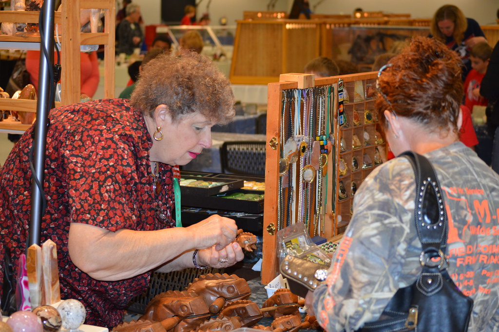 Joyce making noise One of the neighbor dealers who was sho… Flickr