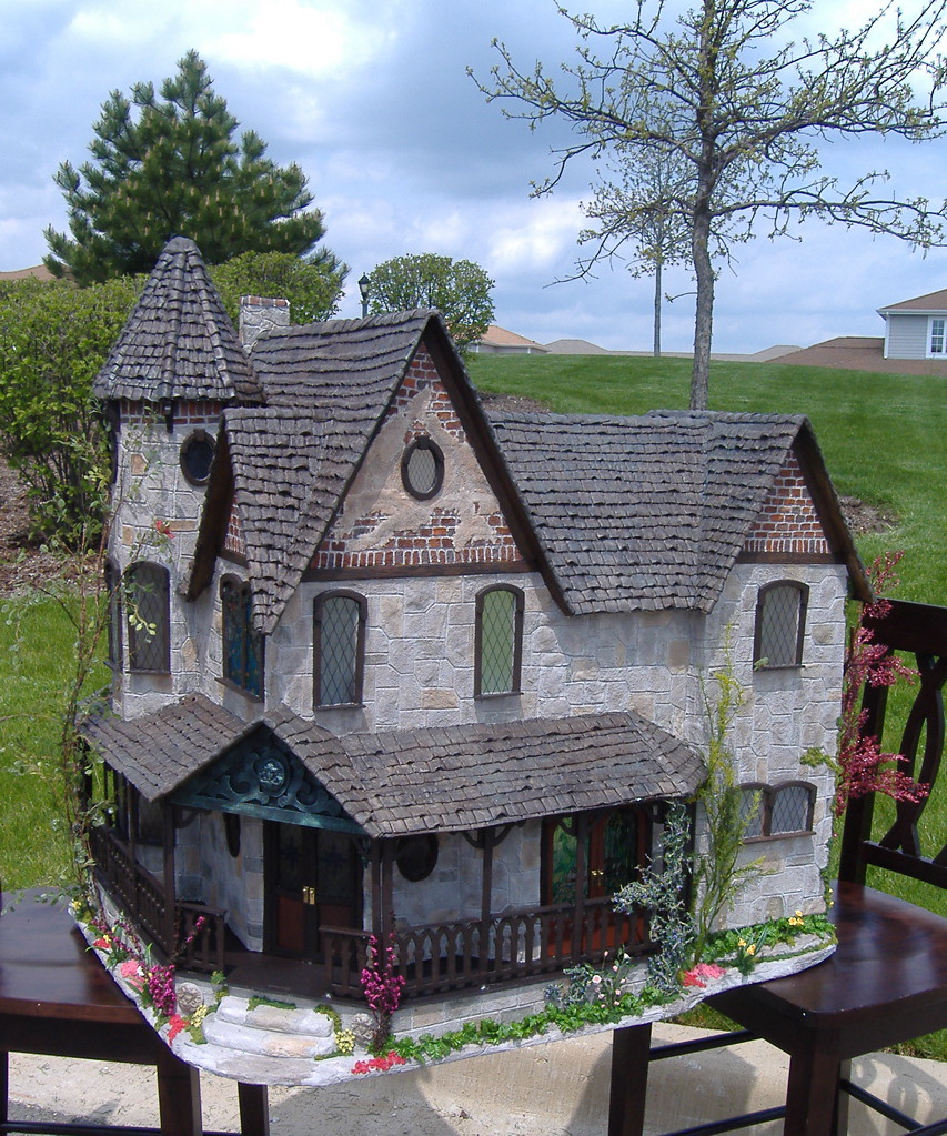 Pierce Dollhouse Pierce Custom Dollhouse Tracy Topps Tracy Topps