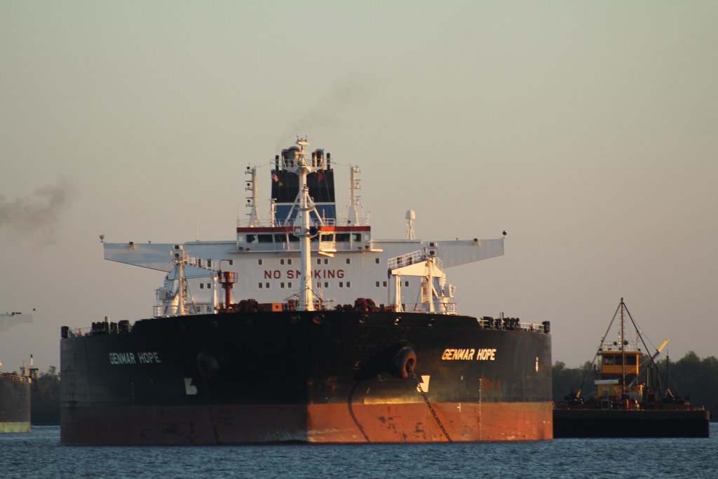 Genmar Hope Magnolia Anchorage Mississippi River Tom Pumphret Flickr