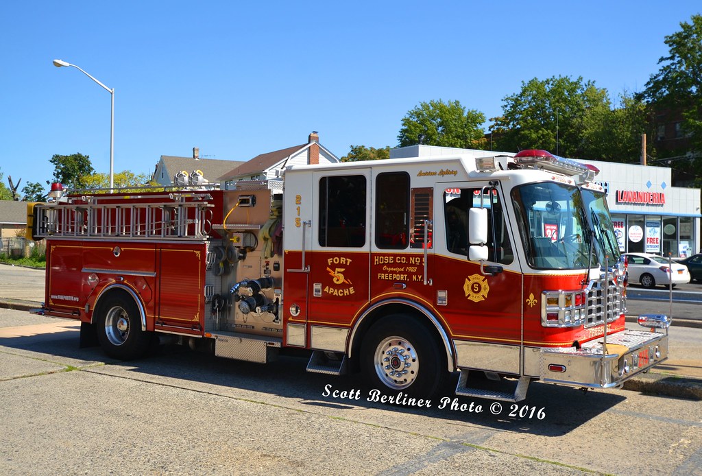 FREEPORT, NY FIRE DEPARTMENT ENGINE 215 Scott Berliner Flickr