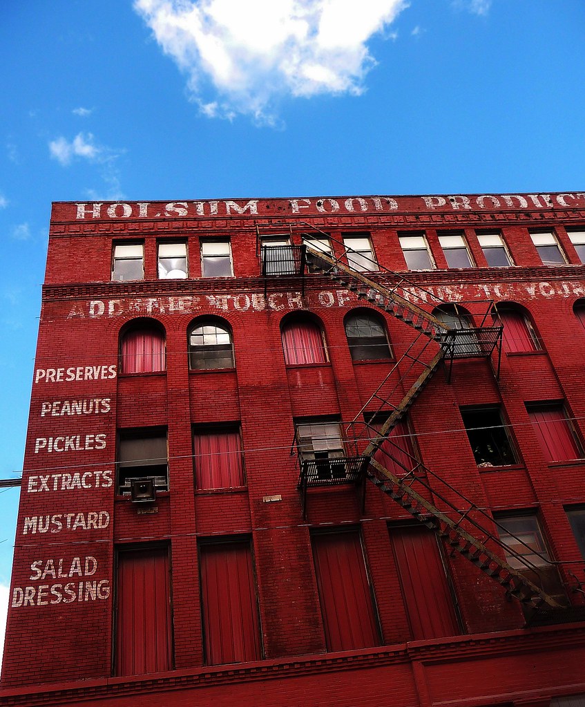 Old Warehouse Old industrial building in Kansas City, Miss… Terry