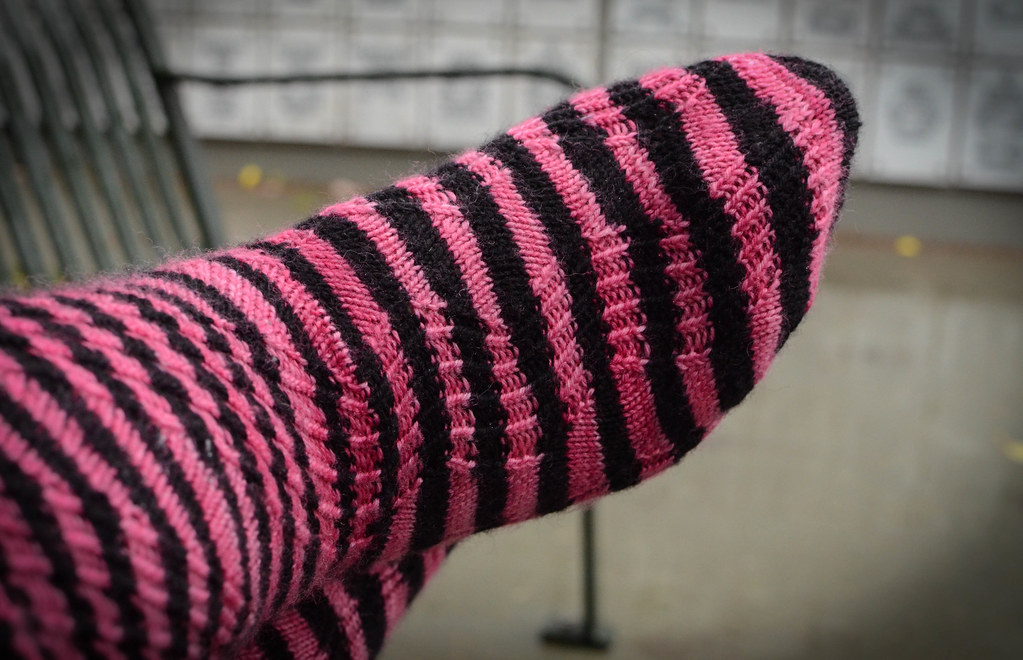 foot zig zag.jpg dn3hgh30 Flickr