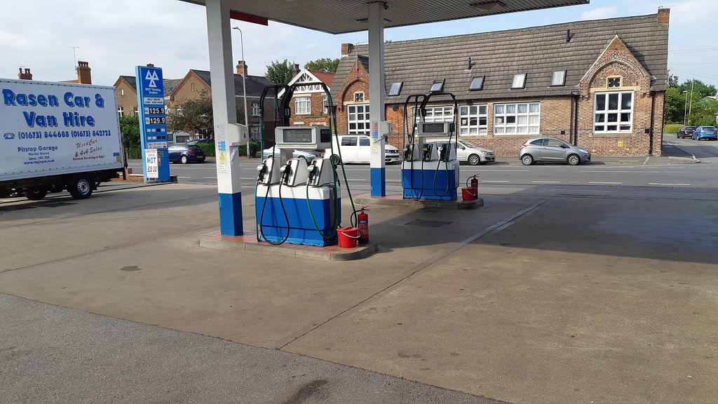 IndependentPitstop Garage, Willingham Rd, Market Rasen.Li… Flickr