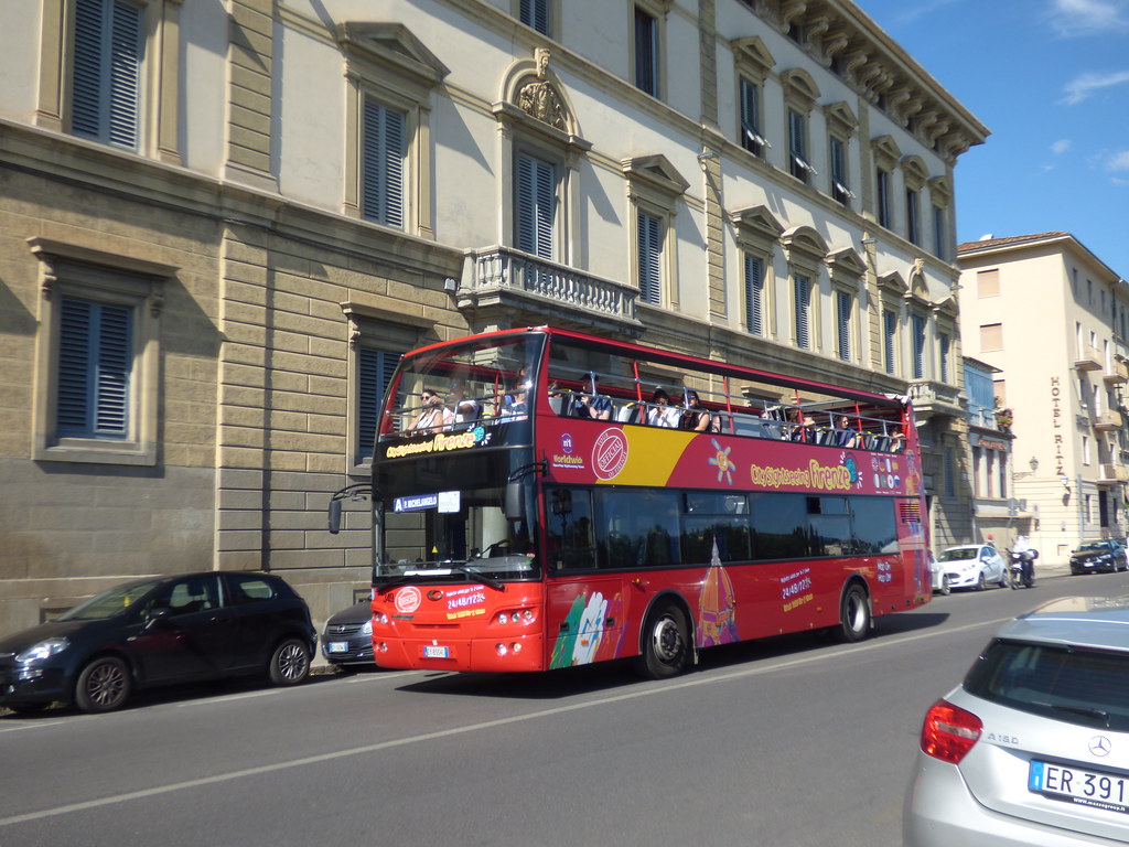 City Sightseeing Firenze tourist bus in Florence on the … Flickr
