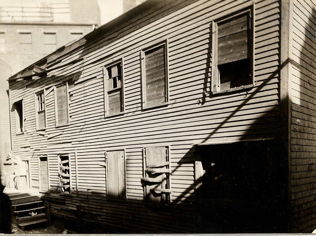 114 Dorchester Ave. rear, South Boston Title 114 Dorchest… Flickr